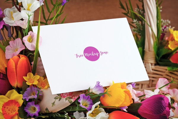 Mockup of Horizontal Greeting Card on a Flower Basket in Side View FREE PSD