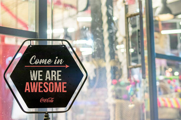 Standing Open Closed Metal Shop Sign Mockup FREE PSD