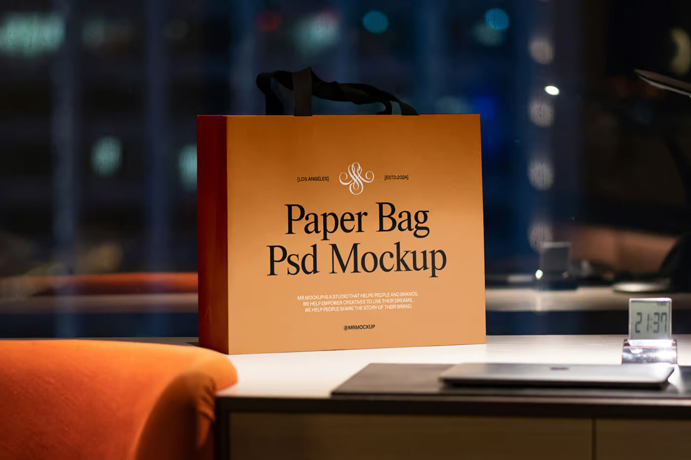 Free Paper Boutique Bag Mockup PSD Template