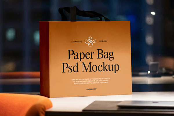 Free Paper Boutique Bag Mockup PSD Template