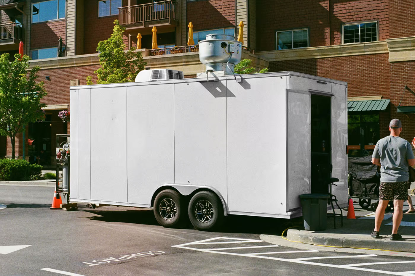 Free Truck Trailer Mockup PSD Template