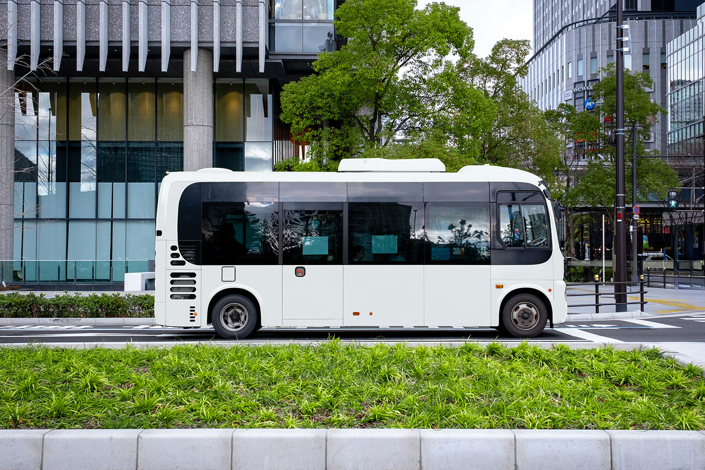 Free Osaka City Bus Mockup PSD Template