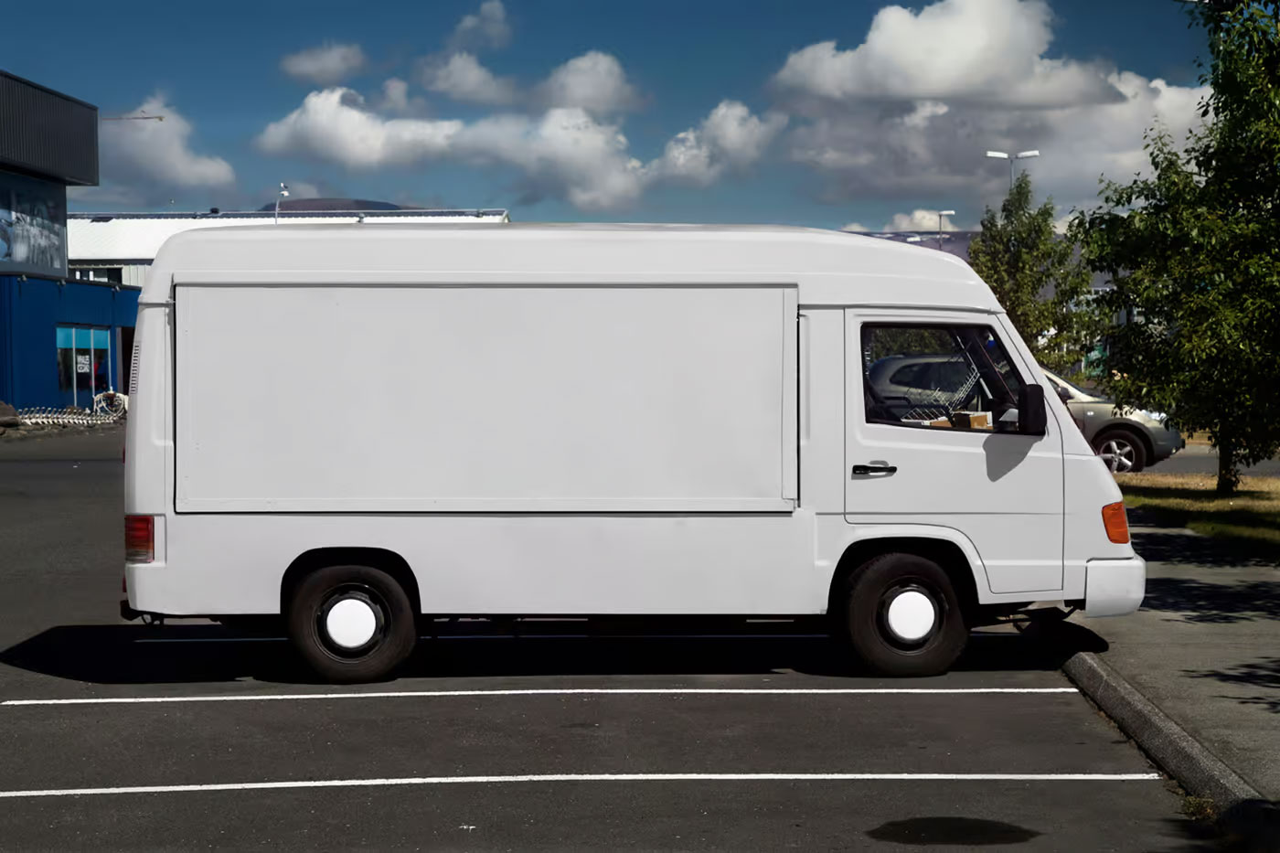 Free Van Food Truck Mockup PSD Template