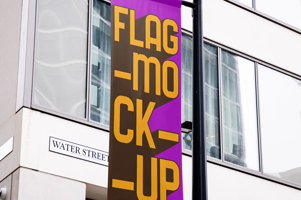 Free Flag on City Lantern Mockup PSD Template