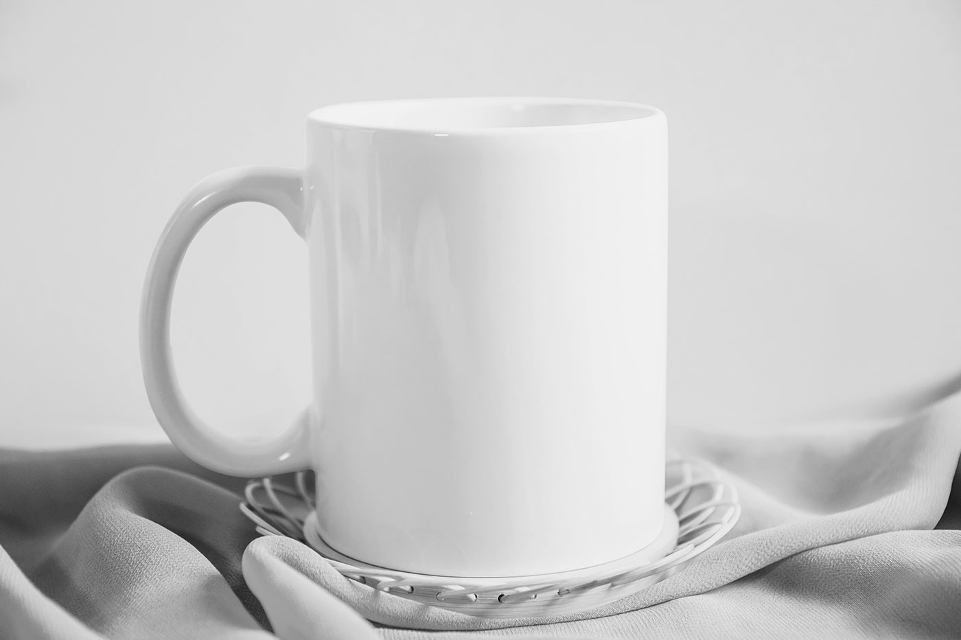 Free Mug on Tablecloth Mockup PSD Template