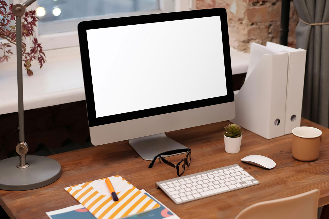 Free Computer iMac Mockup PSD Template