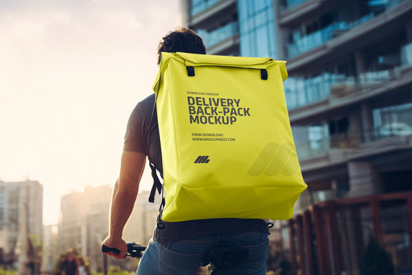 Free Delivery Bag Mockup PSD Template