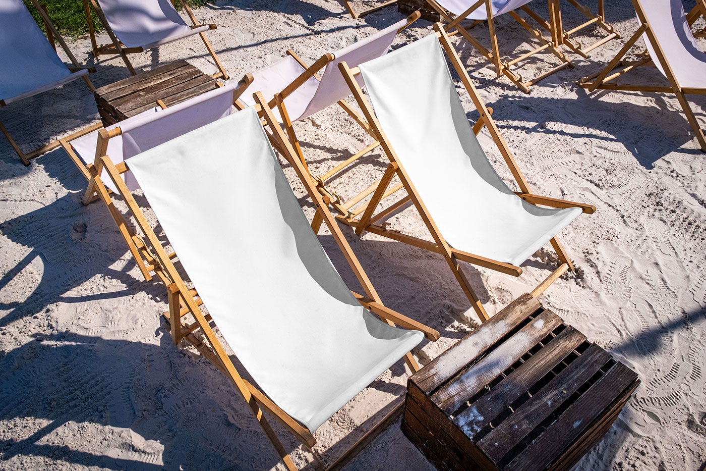 Free Double Sunbed Mockup PSD Template
