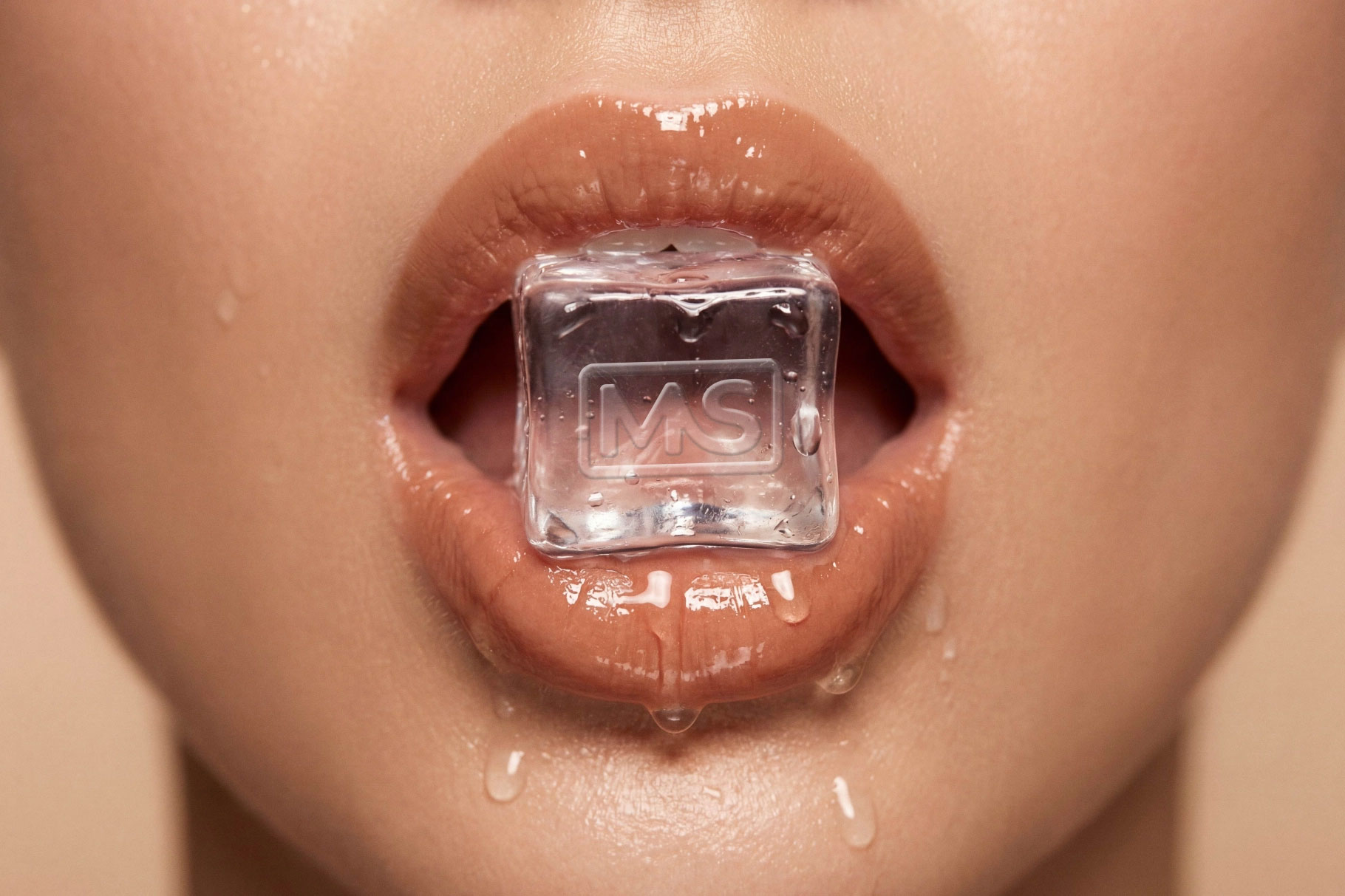 Free Ice Cube Mockup PSD Template