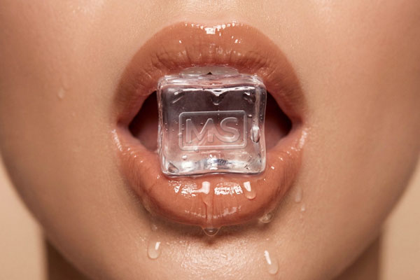 Free Ice Cube Mockup PSD Template