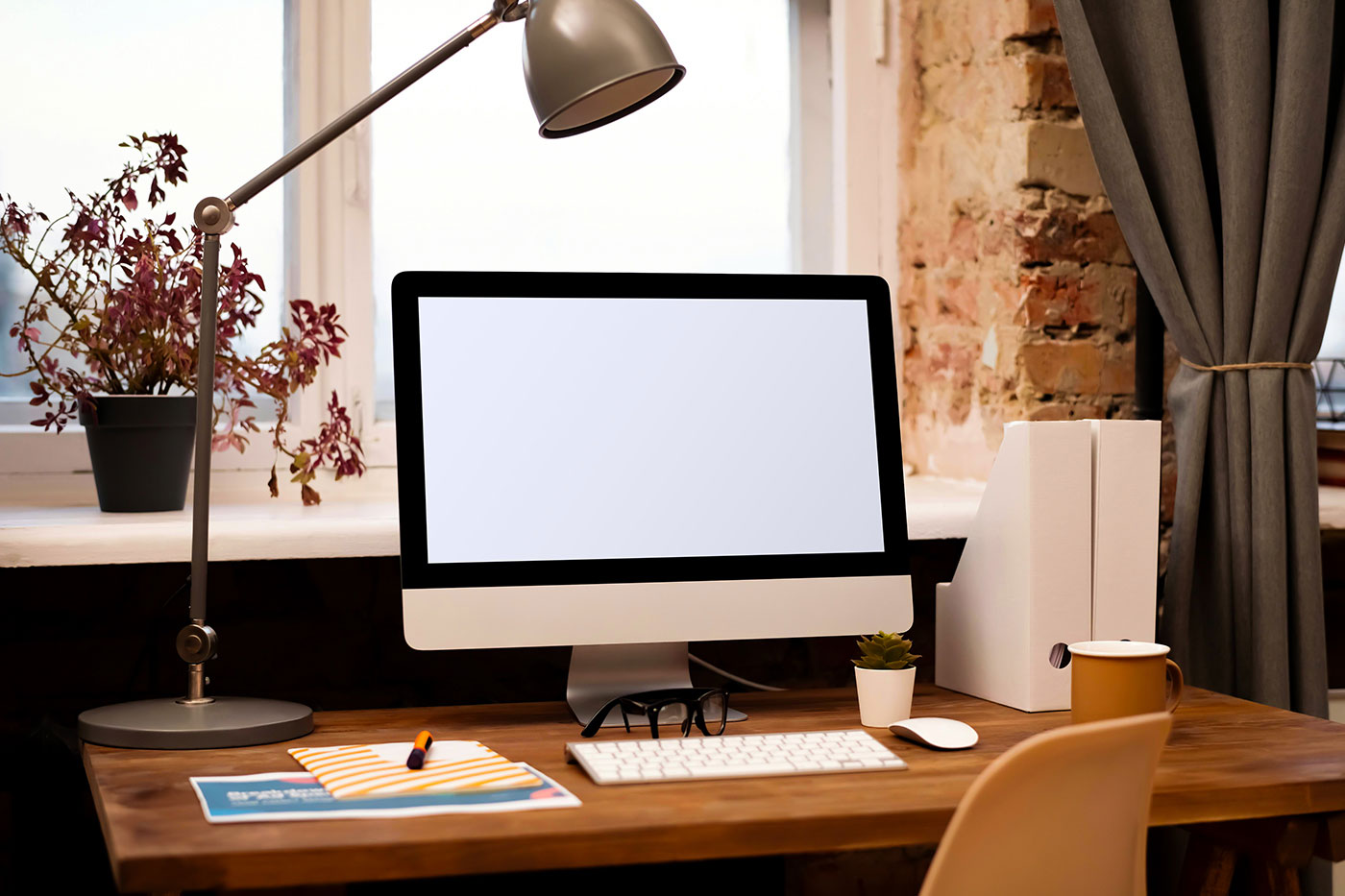 Free iMac on Wooden Desk Mockup PSD Template