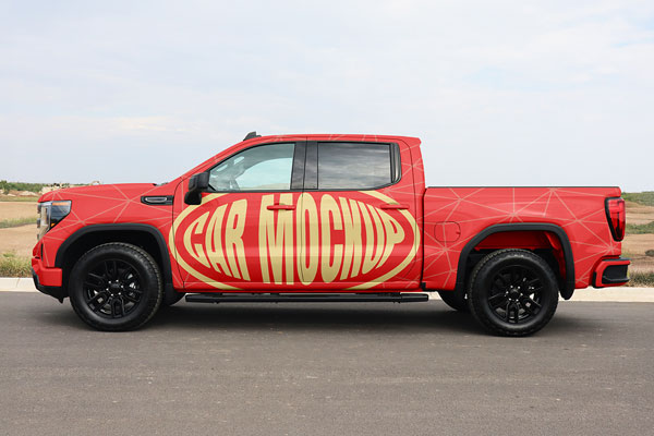 Free Outdoor Pick Up Truck Mockup PSD Template