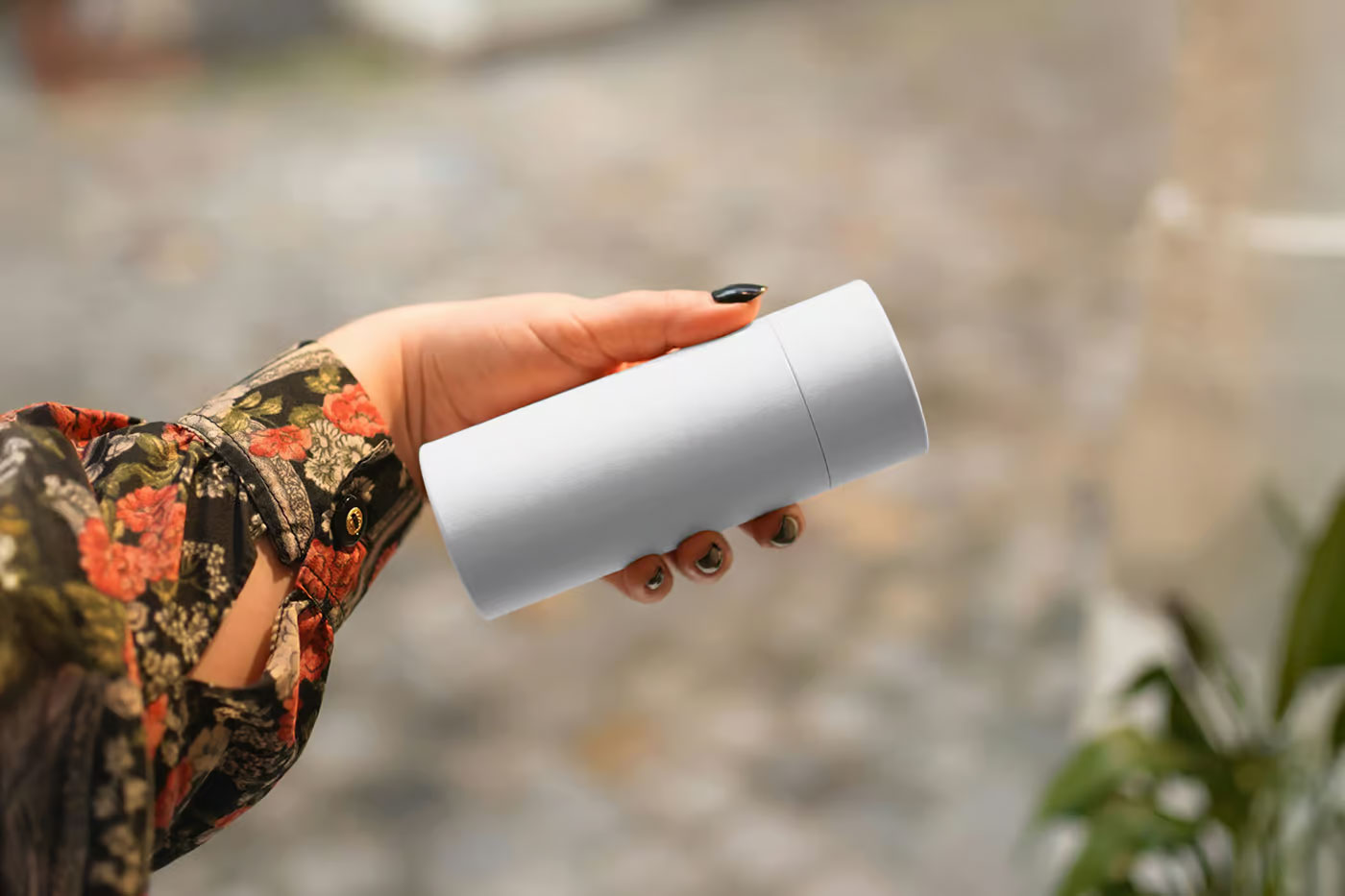 Free Oval Paper Tube Mockup PSD Template