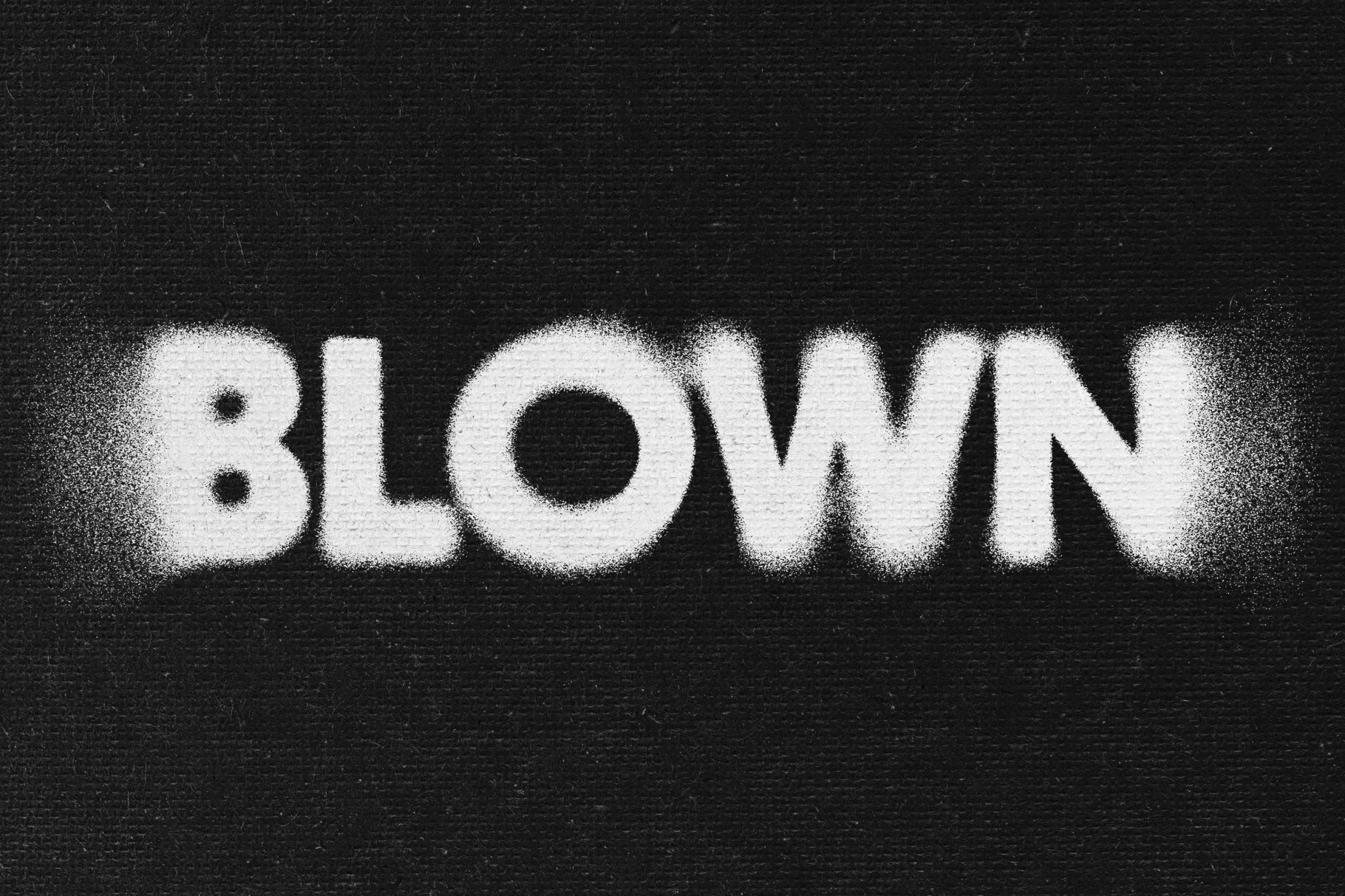 Free Powder Text Effect / Logo Mockup PSD Template