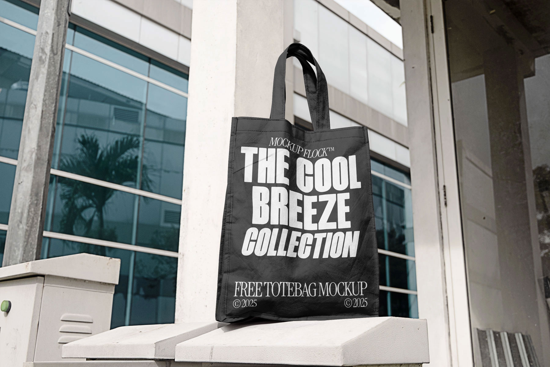 Free C-B Tote Bag Mockup PSD Template