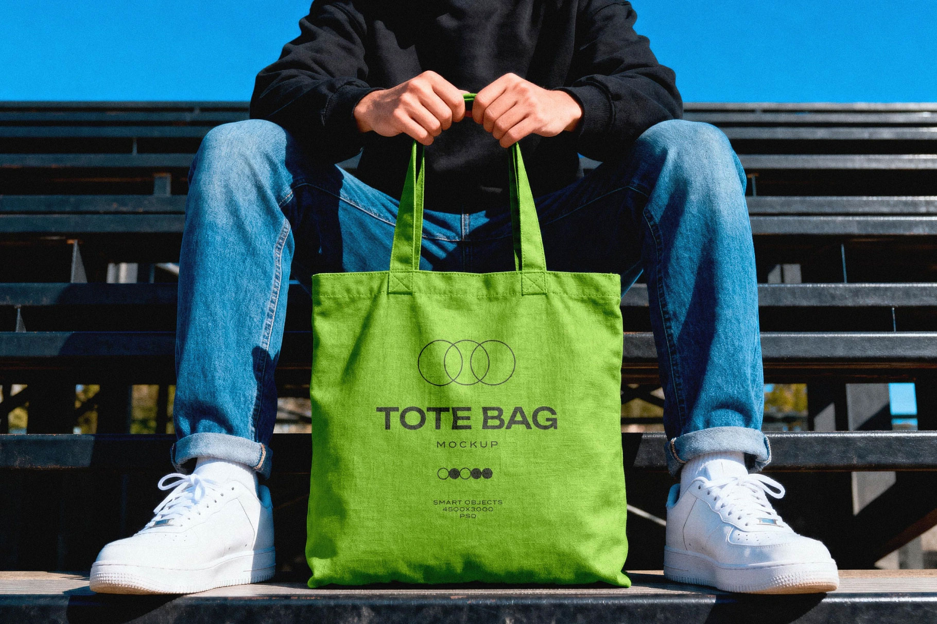 Free Canvas Tote Bag Mockup PSD Template