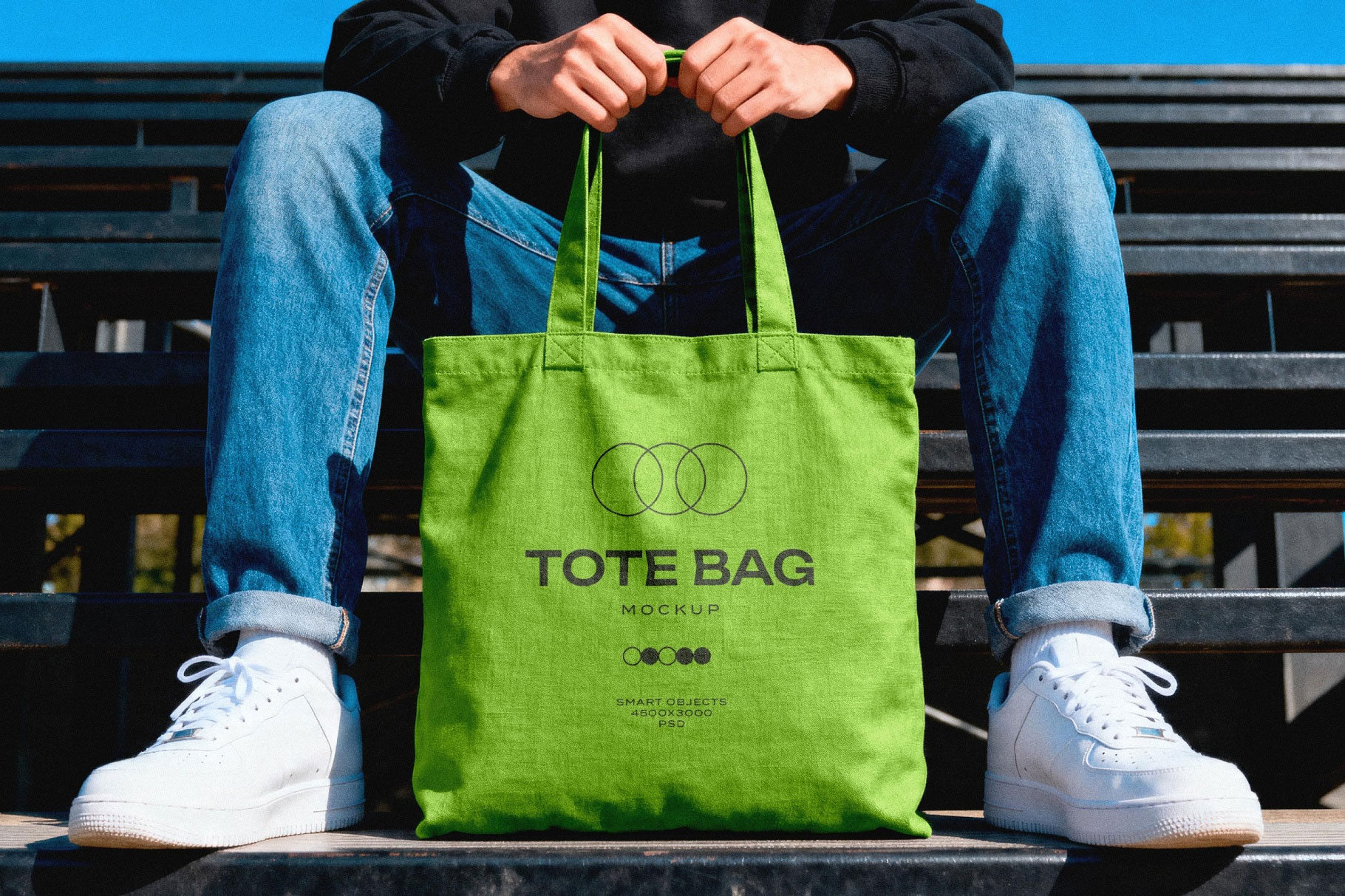 Free Canvas Tote Bag Mockup PSD Template