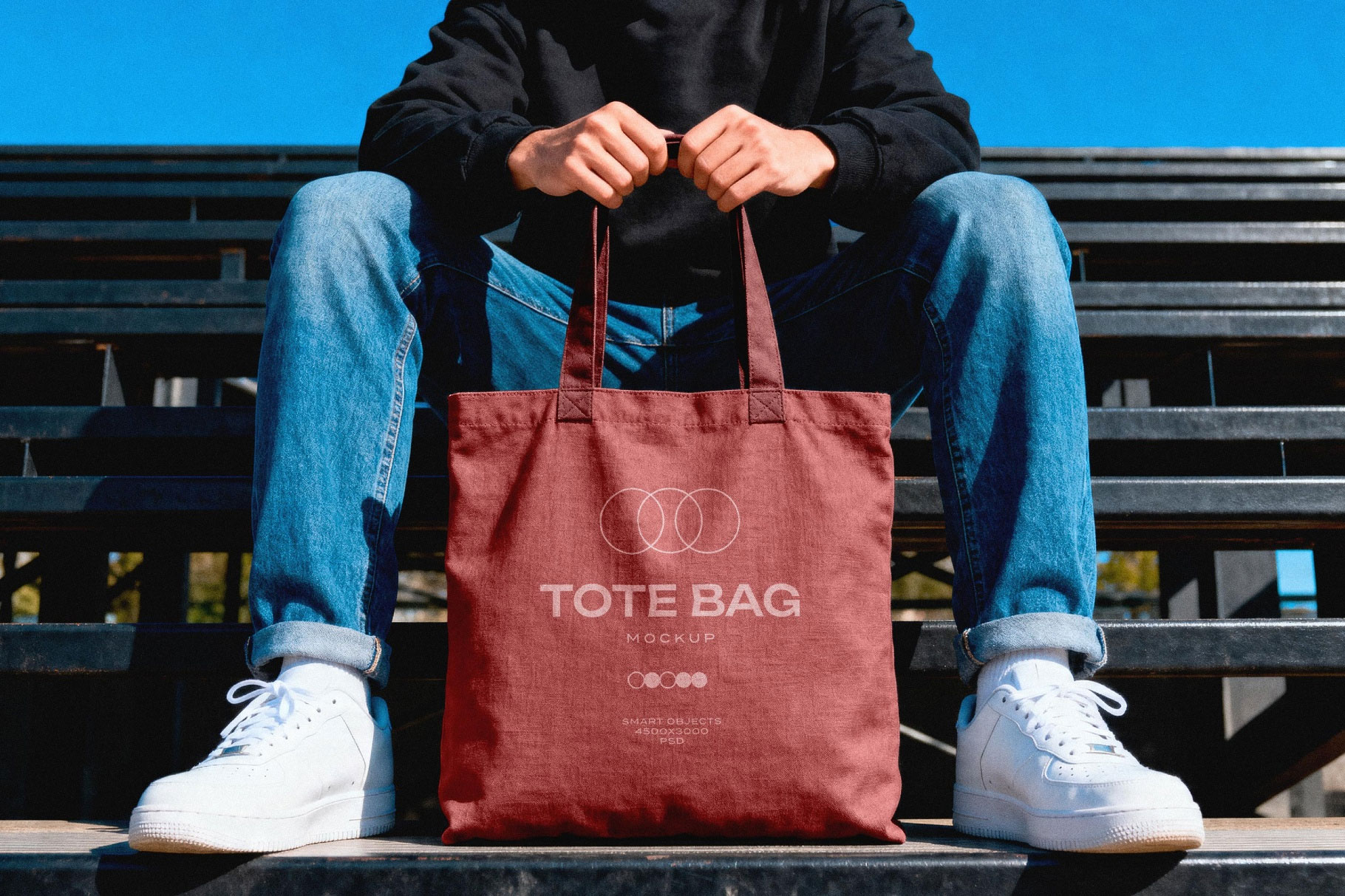 Free Canvas Tote Bag Mockup PSD Template