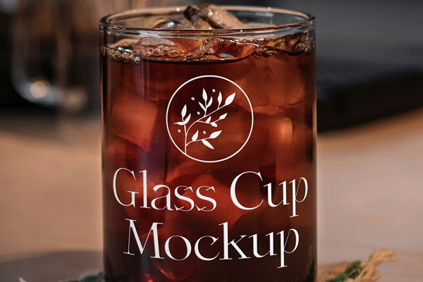 Free Drink Glass Mockup PSD Template