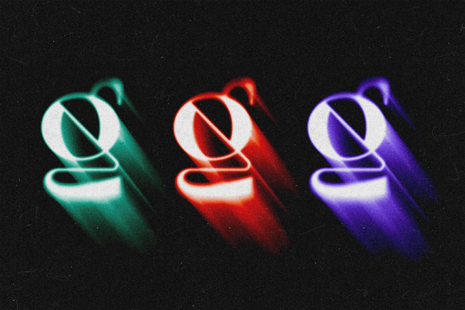 Free Rushing Blur Text Effect / Logo Mockup PSD Template
