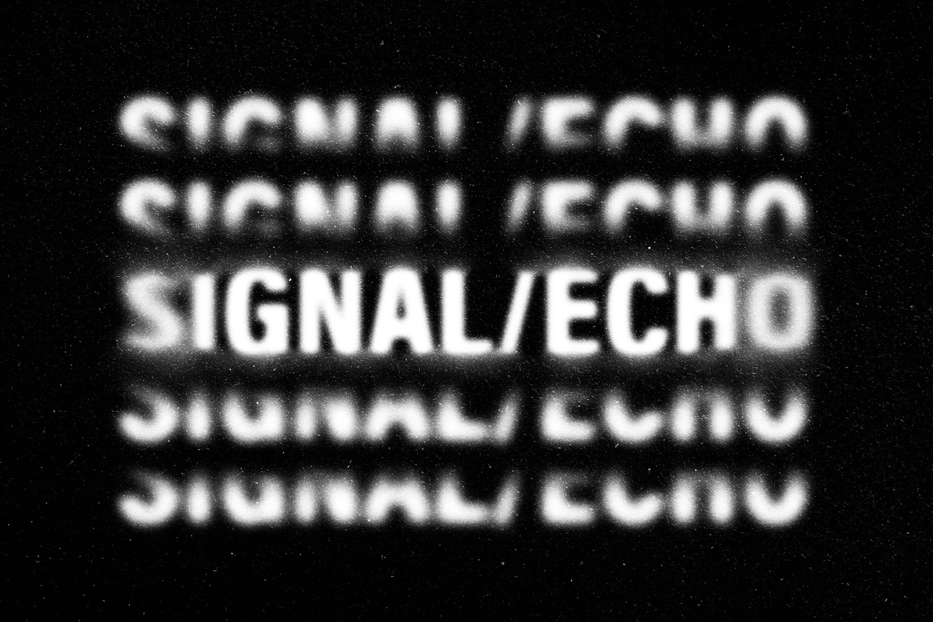 Free Signal Echo Text Effect / Logo Mockup PSD Template