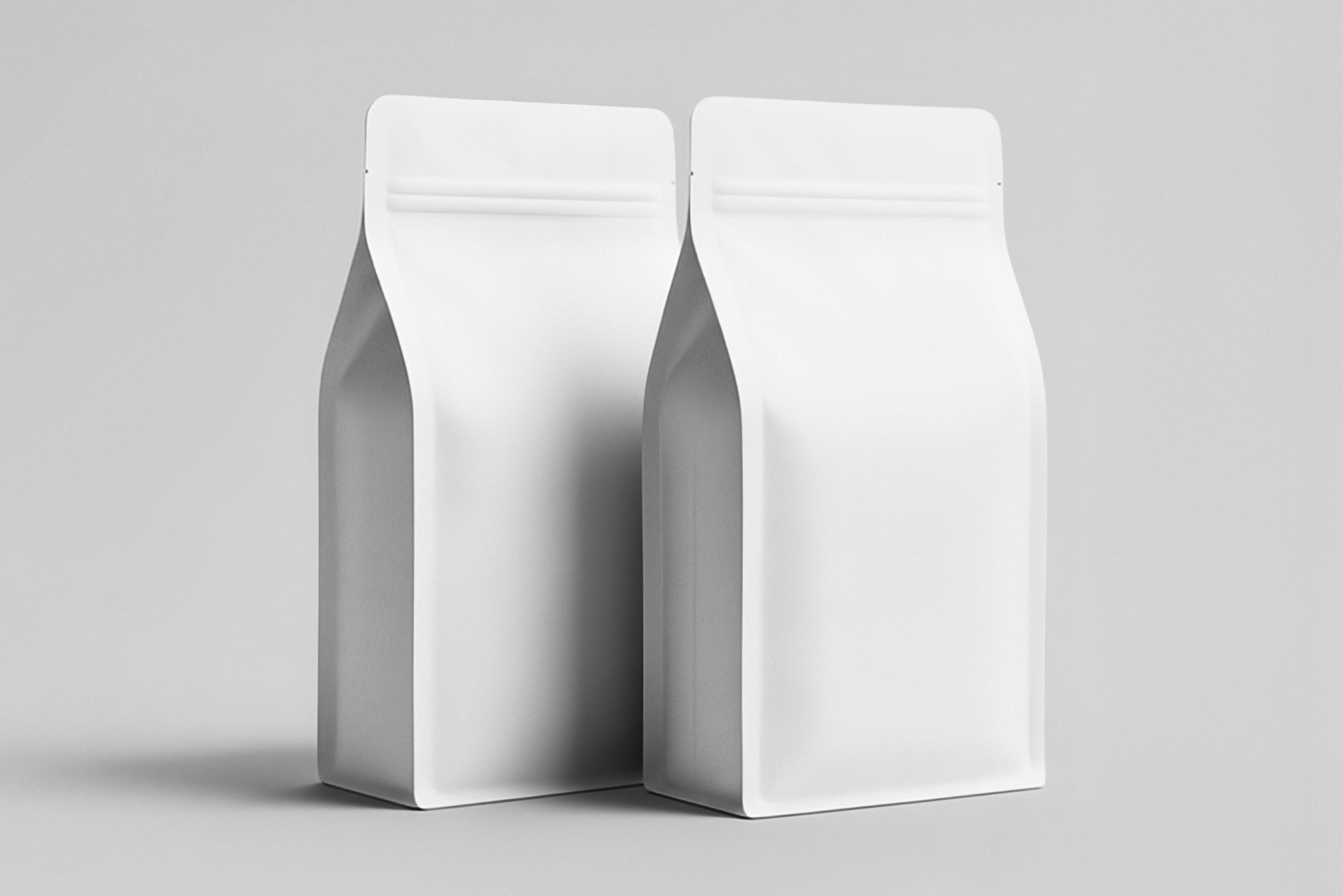 Free Minimal Coffee Bag Packaging Mockup PSD Template