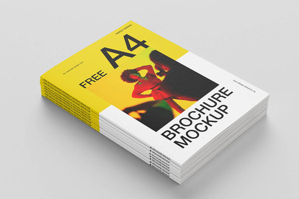 Free Realistic A4 Brochure Cover Mockup PSD Template