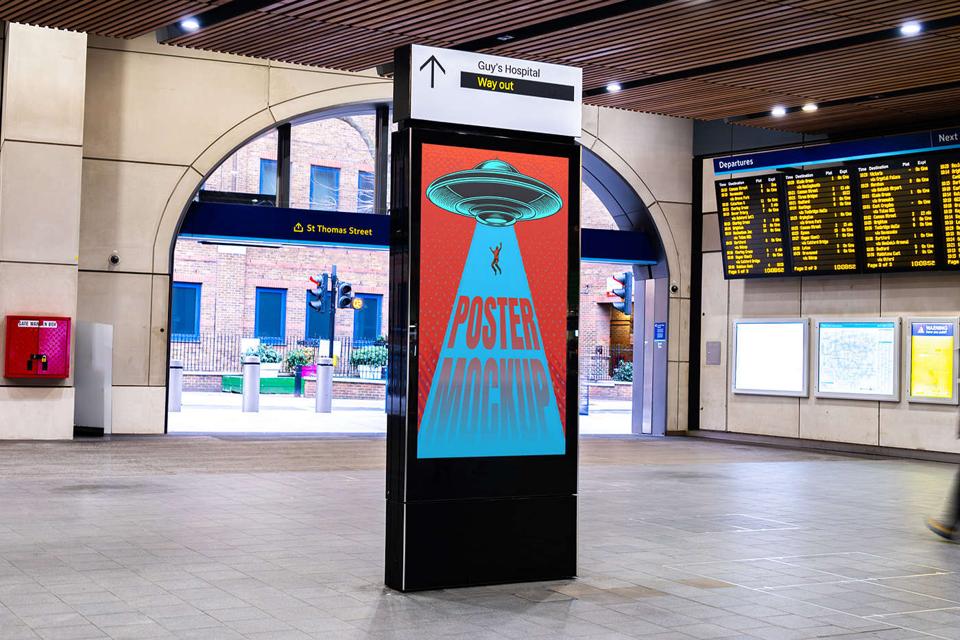 Free Citylight in London Station Mockup PSD Template