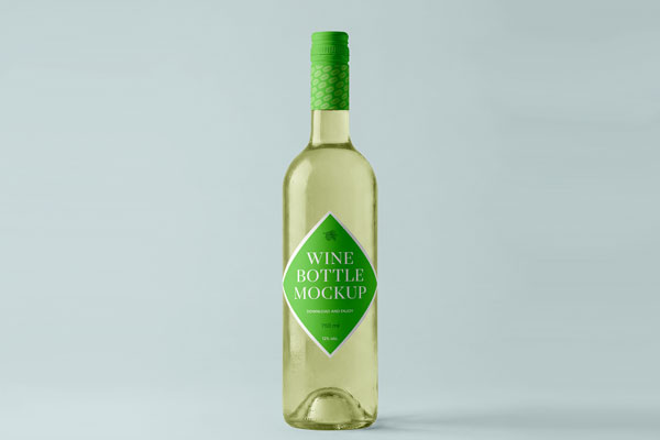 Free Diamond Label Wine Bottle Mockup PSD Template