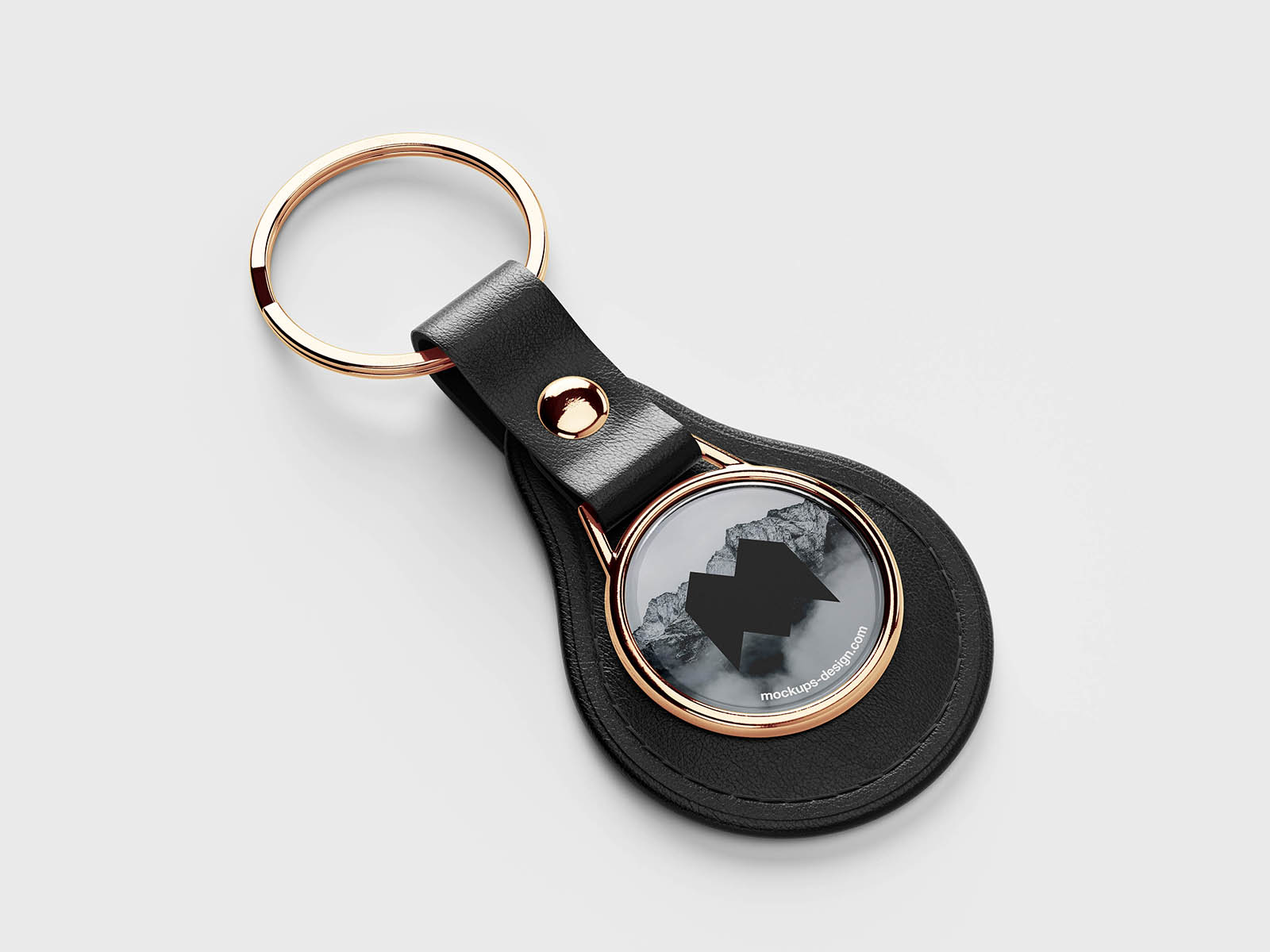 Free Round Leather Keychain Mockup PSD Template