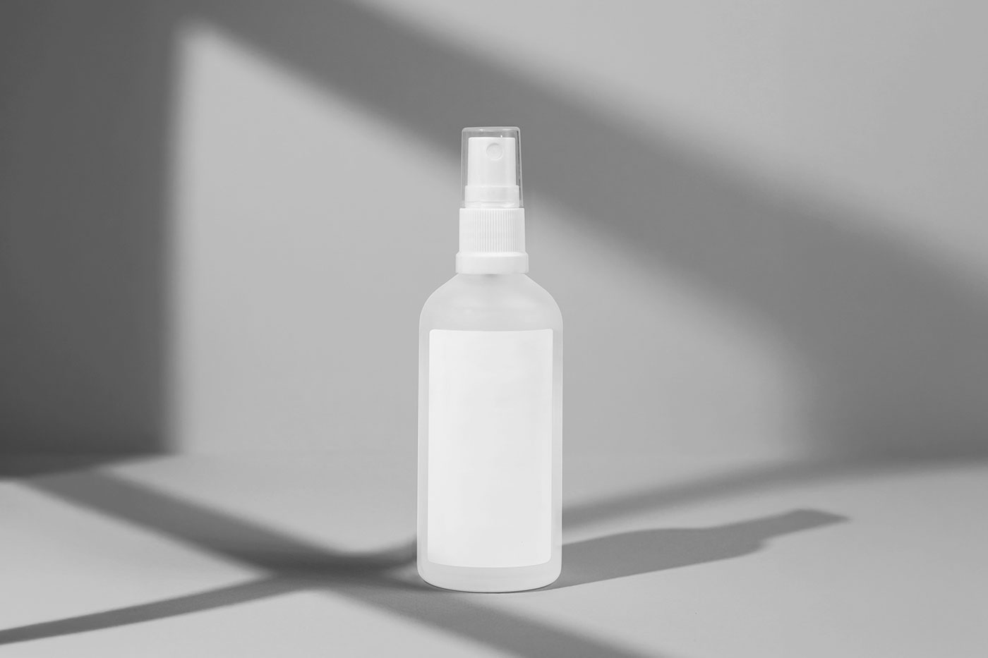 Free Sticker Label Spray Bottle Mockup PSD Template