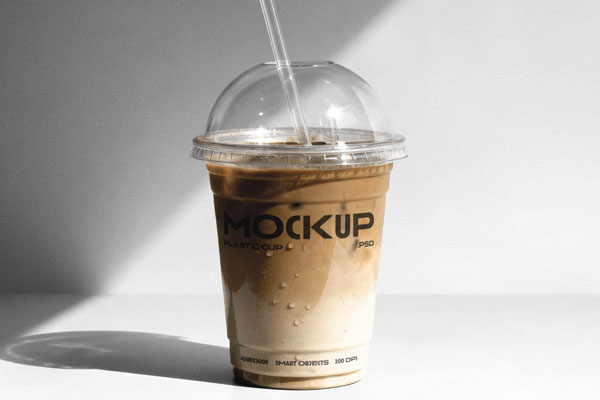 Free Straw and Lid Plastic Coffee Cup Mockup PSD Template