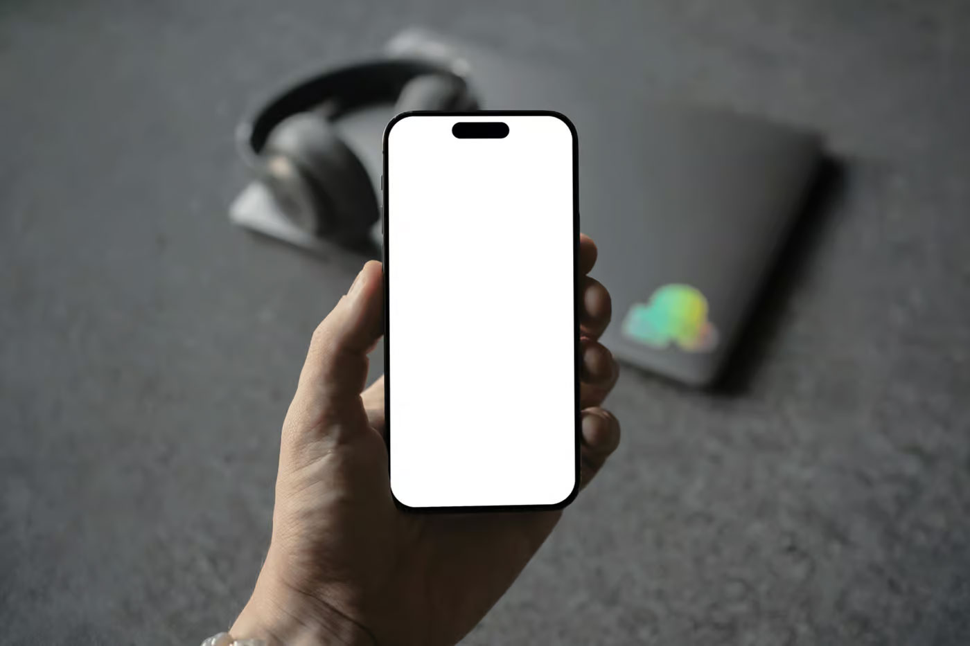 Free Hand iPhone 16 Pro Mockup PSD Template