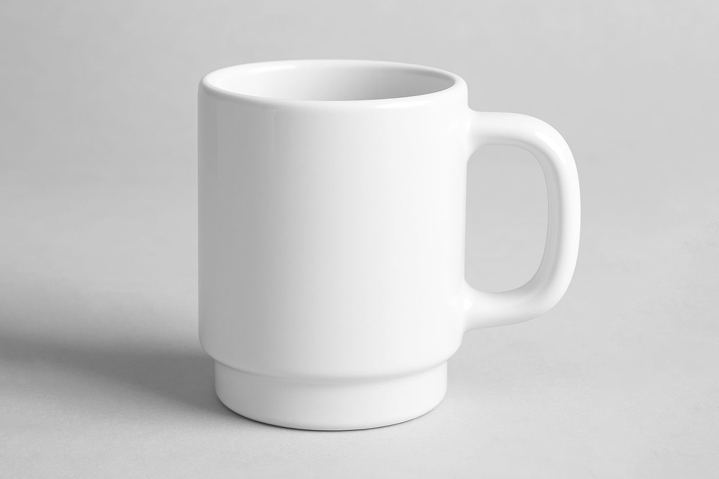 Free Glass Mug Mockup PSD Template